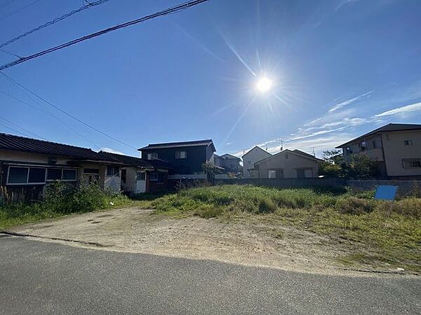 家族みんながのびのび過ごせる、ゆとりのある敷地♪