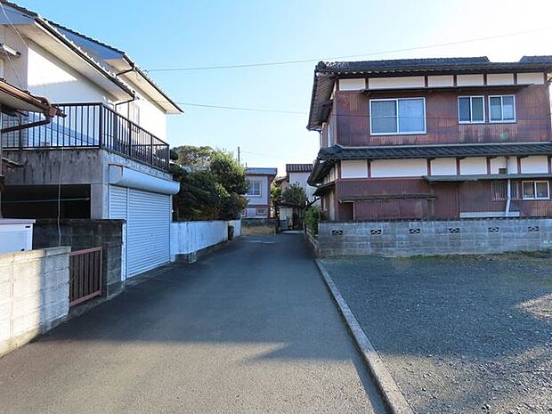 前面道路含む現地写真