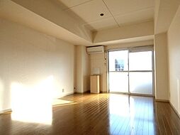 クーフナガノ 2階ワンルームのリビング/ダイニング