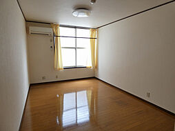 ファミーユ石堂 2階1Kのリビング/ダイニング