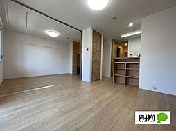 シャルマン栗田 102 1階1LDKのリビング/ダイニング