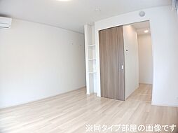 メゾンラテ稲葉 101 1階1Kのリビング/ダイニング