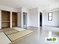 マリーライフＢ 2階1LDKのリビング/ダイニング