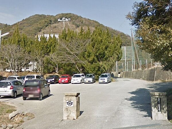 北陵中学校