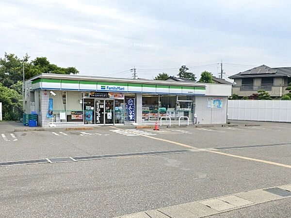 ファミリーマート種崎店