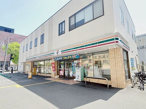 セブンイレブン高知本町1丁目店