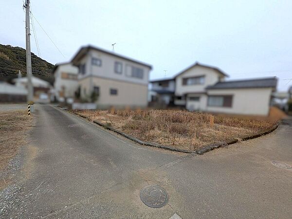 前面道路を含む現地写真
