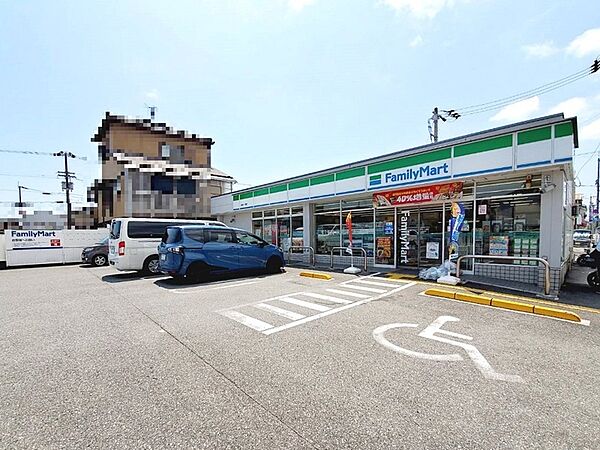 ファミリーマート高知一ツ橋店