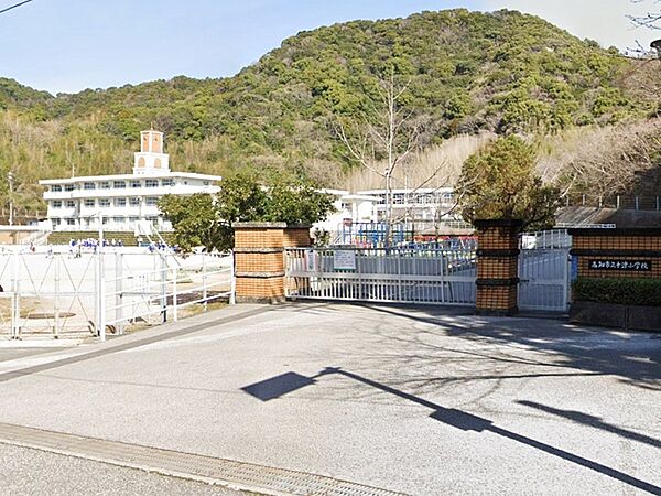 十津小学校