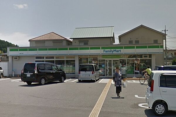 ファミリーマート高知介良店
