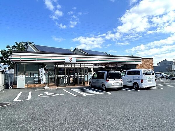 セブンイレブン鴨部1丁目店