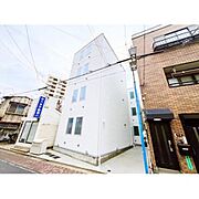 金町駅より徒歩5分 築1年1ヶ月 4階建の賃貸物件