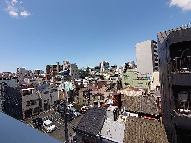 バルコニー