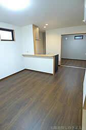 名古屋市営桜通線 桜山駅 徒歩12分の賃貸アパート 3階1LDKのリビング/ダイニング