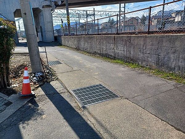 前面道路含む現地写真