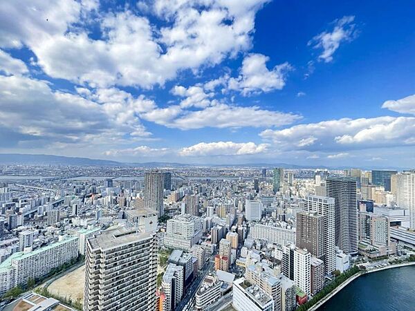 【 54階プレミアムフロア 】高層階につき圧倒的な眺望が得られます
