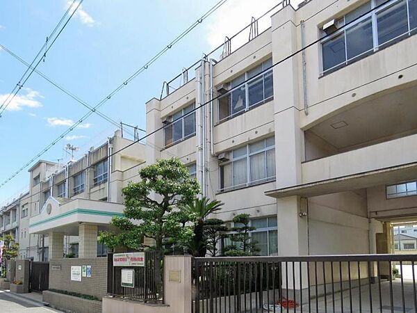大阪市立天下茶屋小学校　約650ｍ　徒歩9分