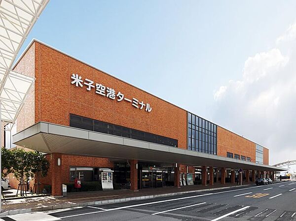 米子空港　約1900ｍ　徒歩24分