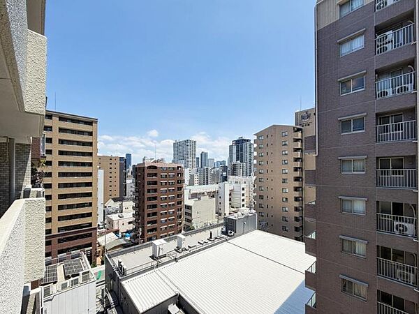 見晴らしの良い眺望が得られる高層階〈10階〉