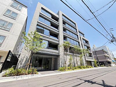 外観:〈2026年2月築?築後未入居〉JR芦屋駅徒歩5分の駅前立地。全11邸のプライベートレジデンス。 外観:〈2026年2月築?築後未入居〉JR芦屋駅徒歩5分の駅前立地。全11邸のプライベートレジデンス。