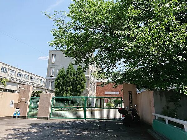京都市立川岡東小学校　約900ｍ　徒歩12分