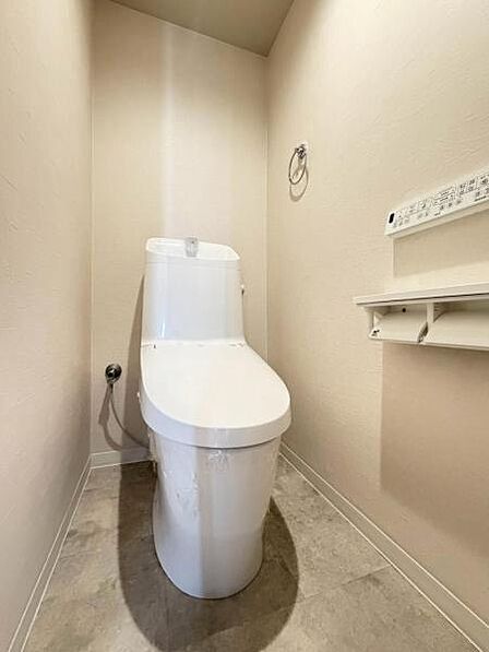 【トイレ新調】温水便座も完備しています