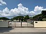 周辺：川上小学校児童数は約611名、教員数は約36名です。（令和7年4月） 1100m