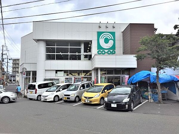 コープかごしま 玉竜店・営業時間9:30～20:30・駐車場 32台 1100m