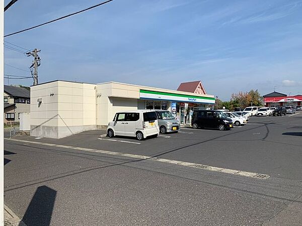 ファミリーマート 坂元店 950m