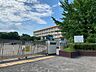 周辺：吉野東中学校生徒数は約553名、教員数は約35名です。（令和7年4月） 950m