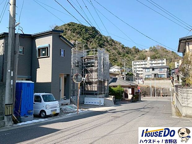 交通量が少ないので駐車もしやすいですね。