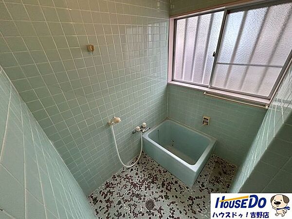 ■リフォームのご相談も承ります。「壁紙をかえたい！」「お風呂やトイレは新品に交換したい！」など、お客様のご希望、予算をヒアリングさせて頂きながらご提案致します。お気軽にご相談ください。