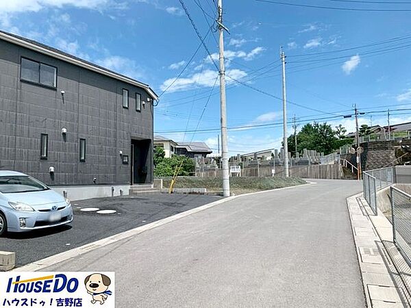 交通量も少ないのでラクラク駐車できます♪