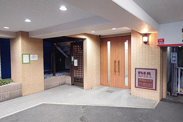 エントランスを拡大表示