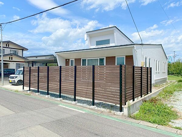 detached 山形県東根市大字羽入
地図を見る