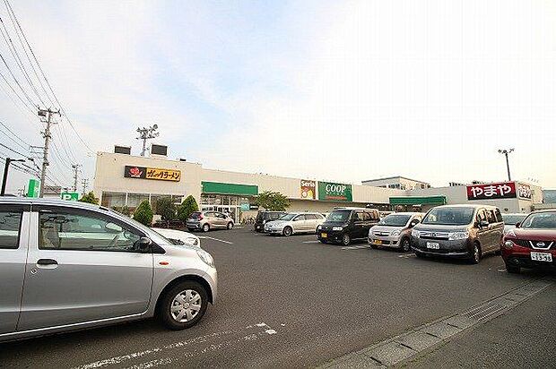 COOP　MIYAGI柳生店 徒歩12分。 890m