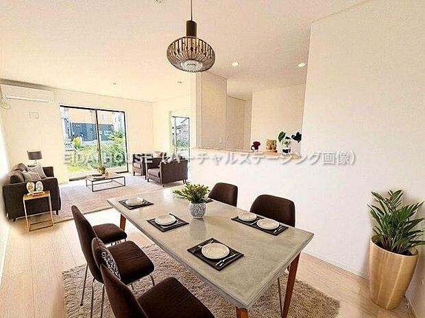 バーチャルステージング画像