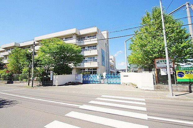 仙台市立富沢中学校 徒歩2分。 160m