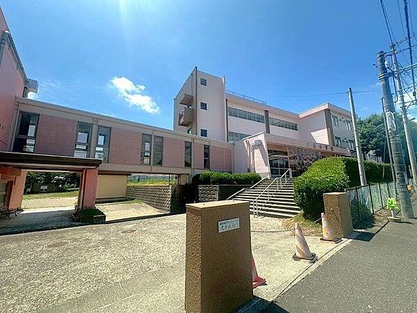 名取市立不二が丘小学校 徒歩9分。 660m