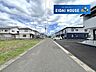 その他：前面道路含む外観