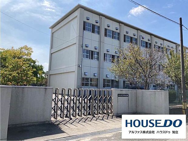 刈谷市立かりがね小学校 450m