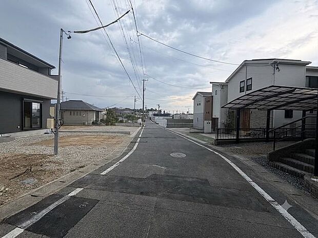 前面道路含む現地写真