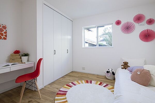 【建物プラン例】建物価格：1800万円 建物面積：99.17m2間　　取：4LDK