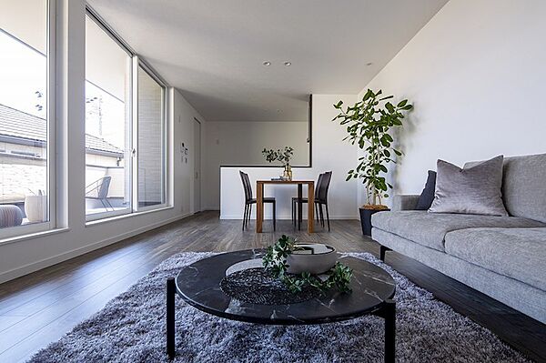 【建物プラン例】建物価格：2100万円、建物面積：115.70m2、間　　取：4LDK