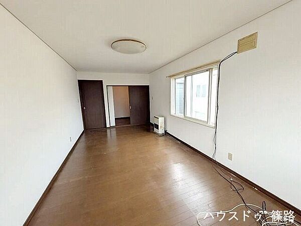 2階主寝室9帖
