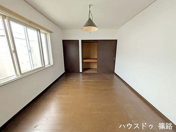 2階洋室A6帖