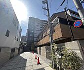 京都市中京区油小路通三条下る三条油小路町 11階建 築12年のイメージ