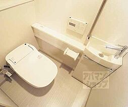 京都市営烏丸線 烏丸御池駅 徒歩3分の賃貸マンション 11階1LDKのリビング/ダイニング