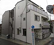 北野白梅町駅より徒歩10分 築1年11ヶ月 3階建の賃貸物件