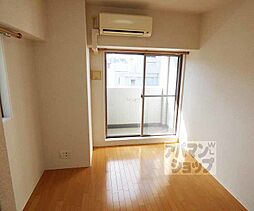 京都市営烏丸線 五条駅 徒歩8分の賃貸マンション 5階1Kのリビング/ダイニング